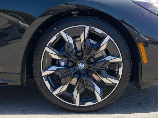 Black Sapphire Metallic 2026 BMW 530 i