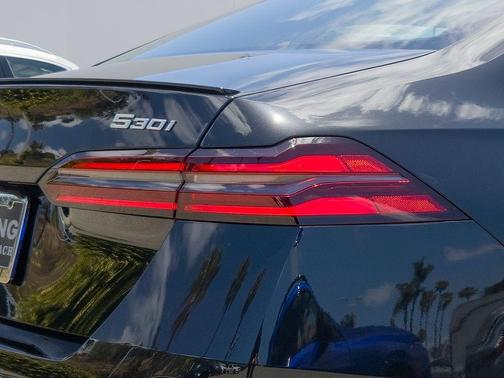 Black Sapphire Metallic 2027 BMW 530 i
