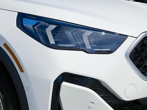 2026 BMW X2 xDrive28i