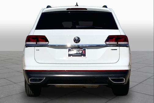 Pure White 2023 Volkswagen Atlas 2.0T SE