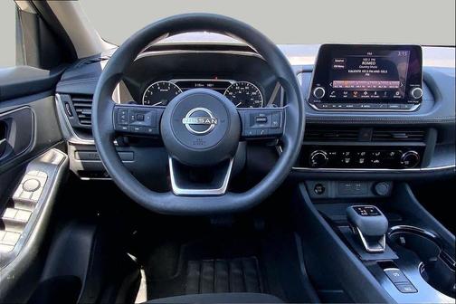 Brilliant Silver Metallic 2024 Nissan Rogue S
