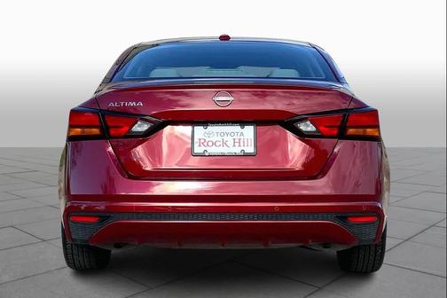 2025 Nissan Altima SV FWD