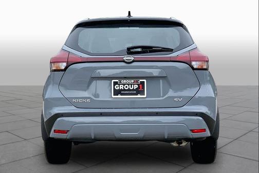 Gray/Super Black 2023 Nissan Kicks SV