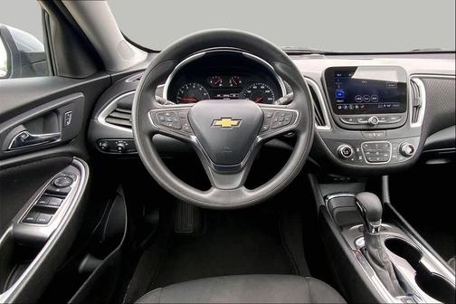 Sterling Gray Metallic 2024 Chevrolet Malibu FWD 1LT