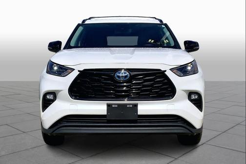2024 Toyota Highlander Hybrid XLE