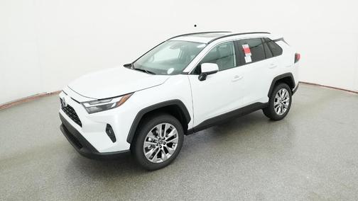 2025 Toyota RAV4 XLE Premium