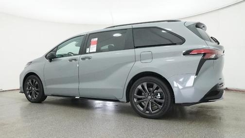 Cement 2026 Toyota Sienna XSE 7 Passenger