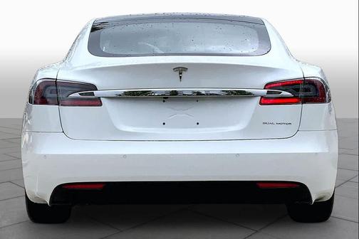 Pearl White Multi-Coat 2019 Tesla Model S Long Range