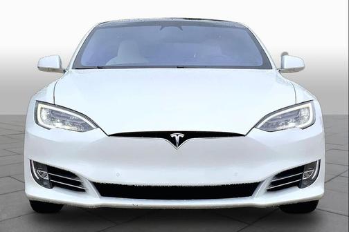Pearl White Multi-Coat 2019 Tesla Model S Long Range
