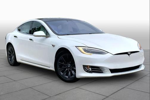 Pearl White Multi-Coat 2019 Tesla Model S Long Range