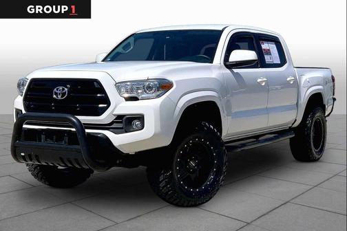 Super White 2017 Toyota Tacoma SR