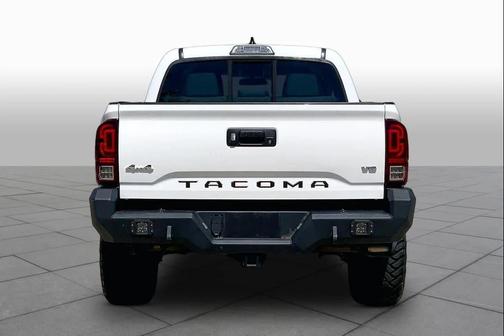 Super White 2017 Toyota Tacoma SR