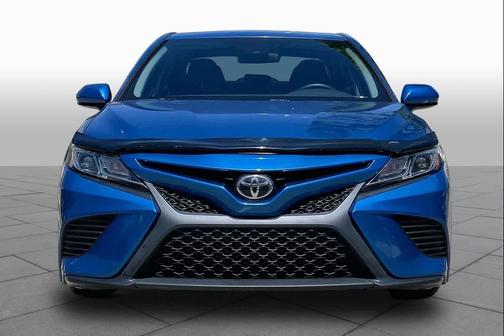 Blue Streak Metallic 2018 Toyota Camry SE