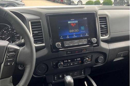 2024 Nissan Frontier SV
