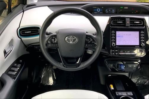 2022 Toyota Prius XLE