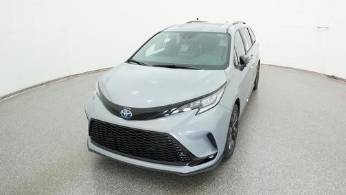2025 Toyota Sienna XSE 7 Passenger