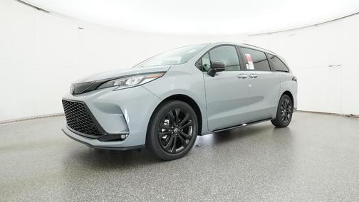 2025 Toyota Sienna XSE 7 Passenger