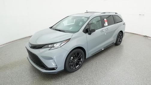 2025 Toyota Sienna XSE 7 Passenger
