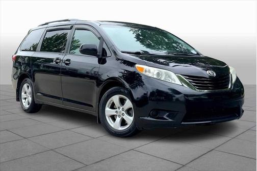 2015 Toyota Sienna LE