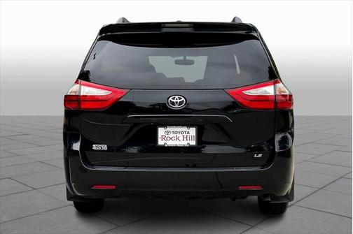 2015 Toyota Sienna LE