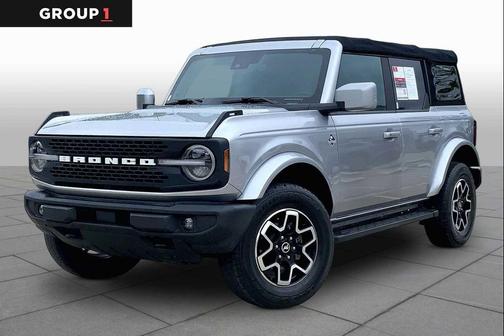 ICONIC SILVER METALLIC 2023 Ford Bronco Outer Banks