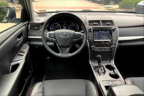 2017 Toyota Camry Hybrid SE