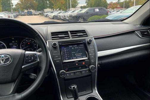 2017 Toyota Camry Hybrid SE