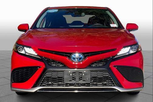 2024 Toyota Camry Hybrid SE