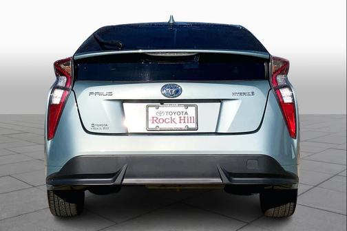 2016 Toyota Prius Three Touring