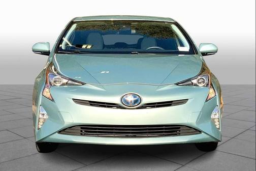 2016 Toyota Prius Three Touring