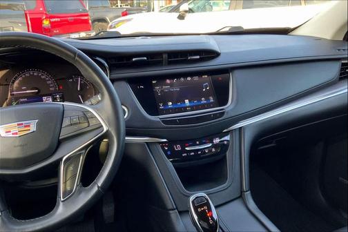 2018 Cadillac XT5 Premium Luxury