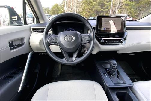 Wind Chill Pearl 2026 Toyota Corolla Cross L