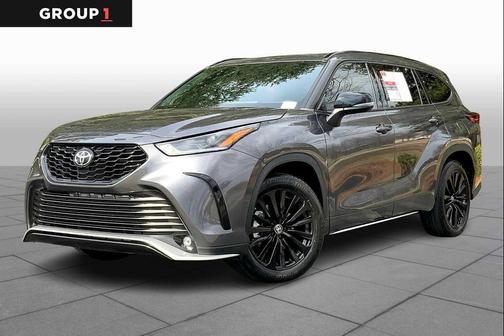 Magnetic Gray Metallic 2023 Toyota Highlander XSE