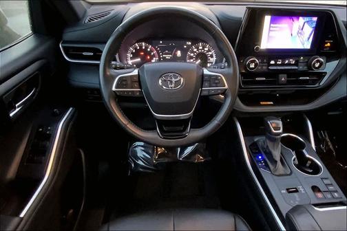 Celestial Silver Metallic 2024 Toyota Highlander XSE