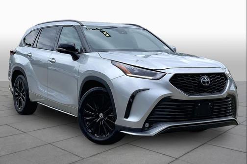 Celestial Silver Metallic 2024 Toyota Highlander XSE