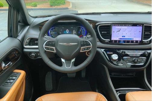 2022 Chrysler Pacifica L