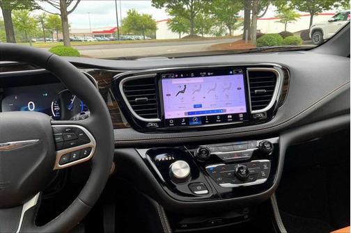2022 Chrysler Pacifica L