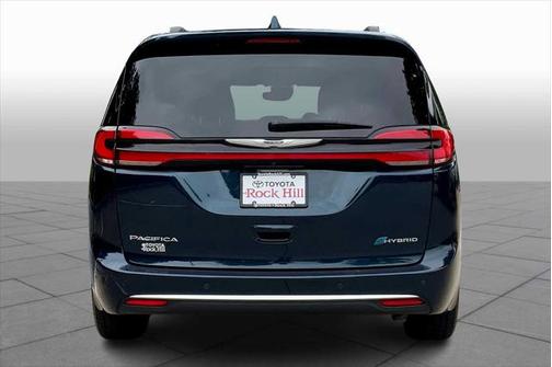 2022 Chrysler Pacifica L