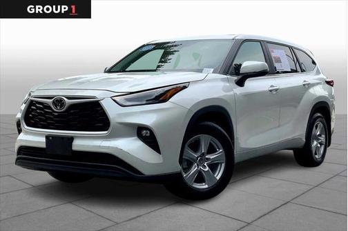 2023 Toyota Highlander LE