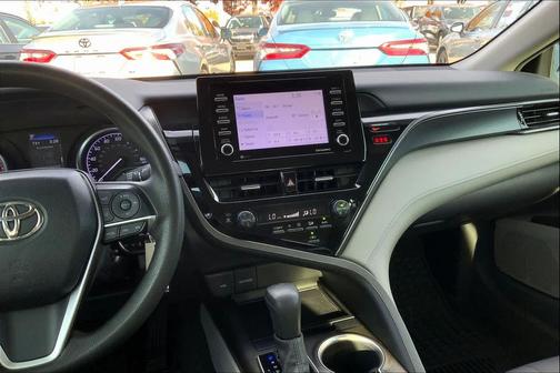 2022 Toyota Camry LE