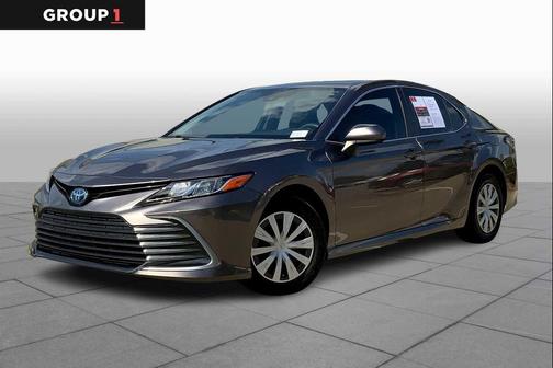 2022 Toyota Camry LE