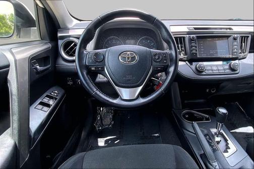 Super White 2017 Toyota RAV4 XLE