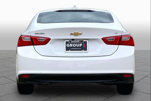 Summit White 2023 Chevrolet Malibu FWD 1LT