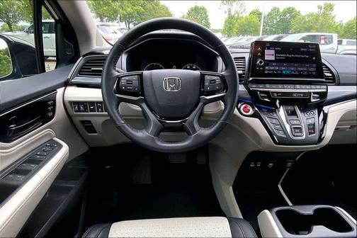 Modern Steel Metallic 2025 Honda Odyssey Elite