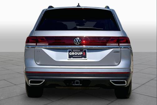Silver Mist Metallic 2024 Volkswagen Atlas 2.0T SE w/Technology 4MOTION