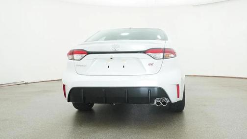 Wind Chill Pearl 2026 Toyota Corolla SE