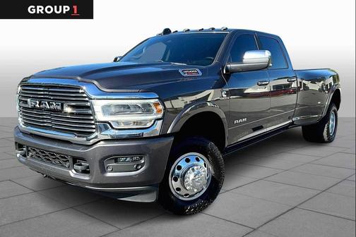 2022 RAM 3500 Laramie Crew Cab 4x4 8' Box