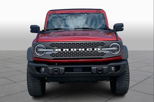 HOT PEPPER RED MET TINT CC 2022 Ford Bronco Badlands