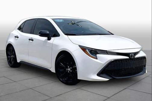 White 2022 Toyota Corolla SE