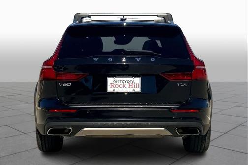 2020 Volvo V60 Cross Country T5